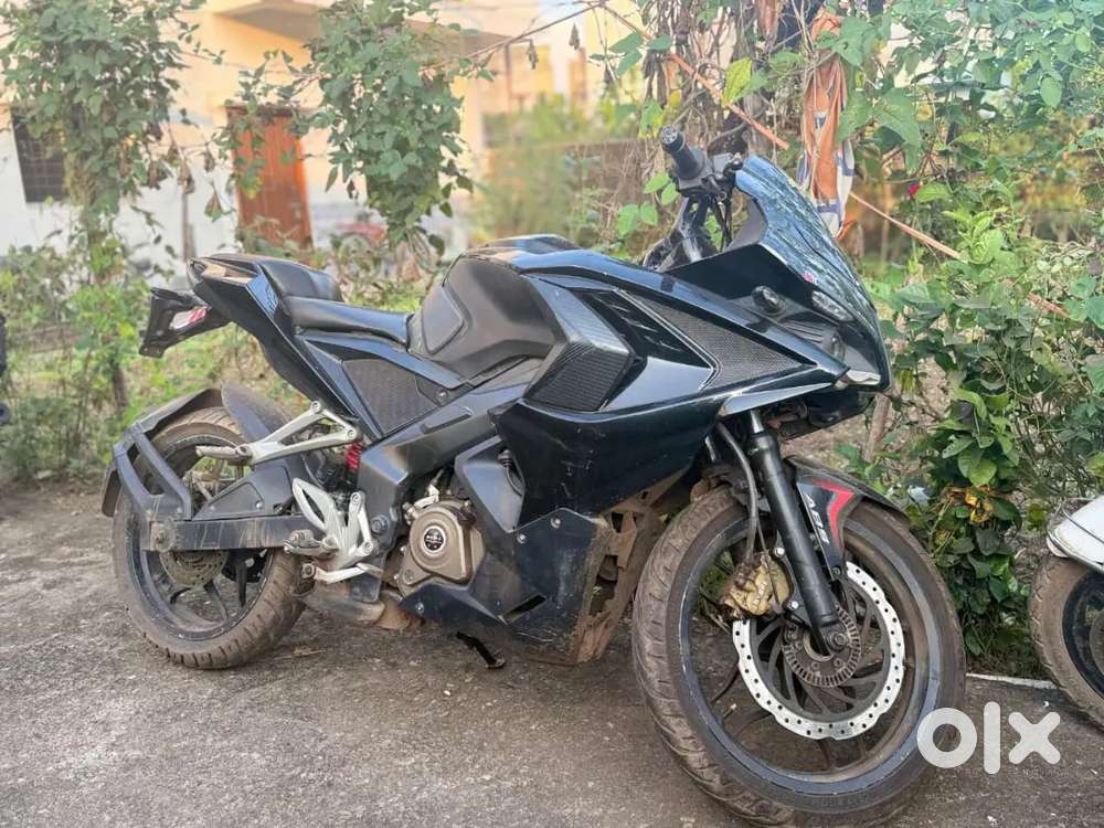 Gadi acchi condition mein hai