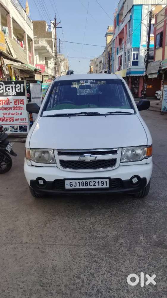 Chevrolet Tavera 2014 Diesel 60000 Km Driven good condition