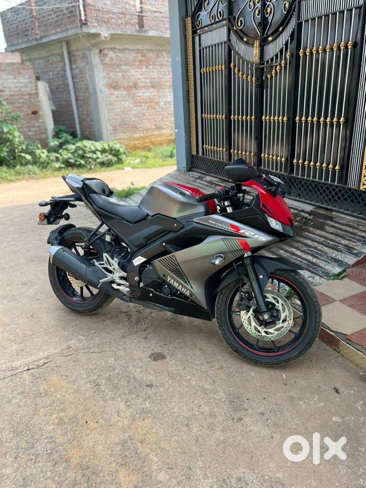 Showroom condition scretchless