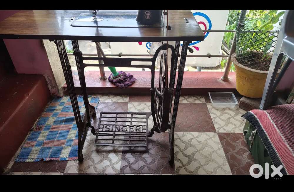 Singer Sewing Machine