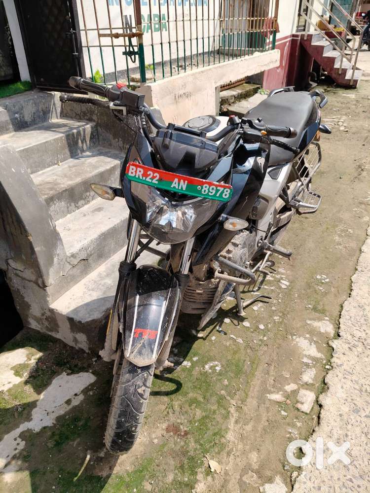 TVS Apache RTR 4V