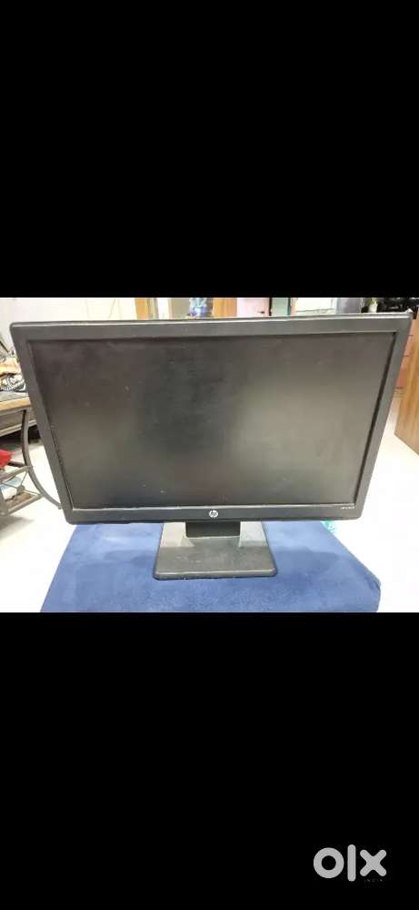 HP LV1911 18.5-inch LCD Monitor 

Port