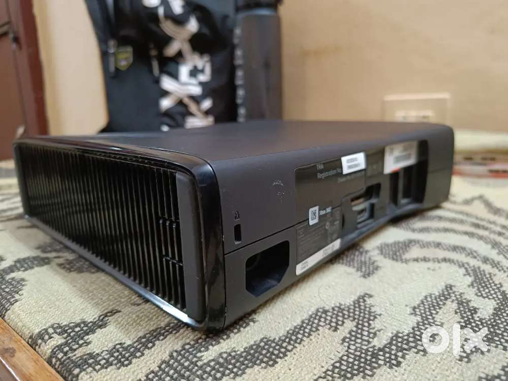 Xbox 360 S with 8 games (CDS) price can be negotiable