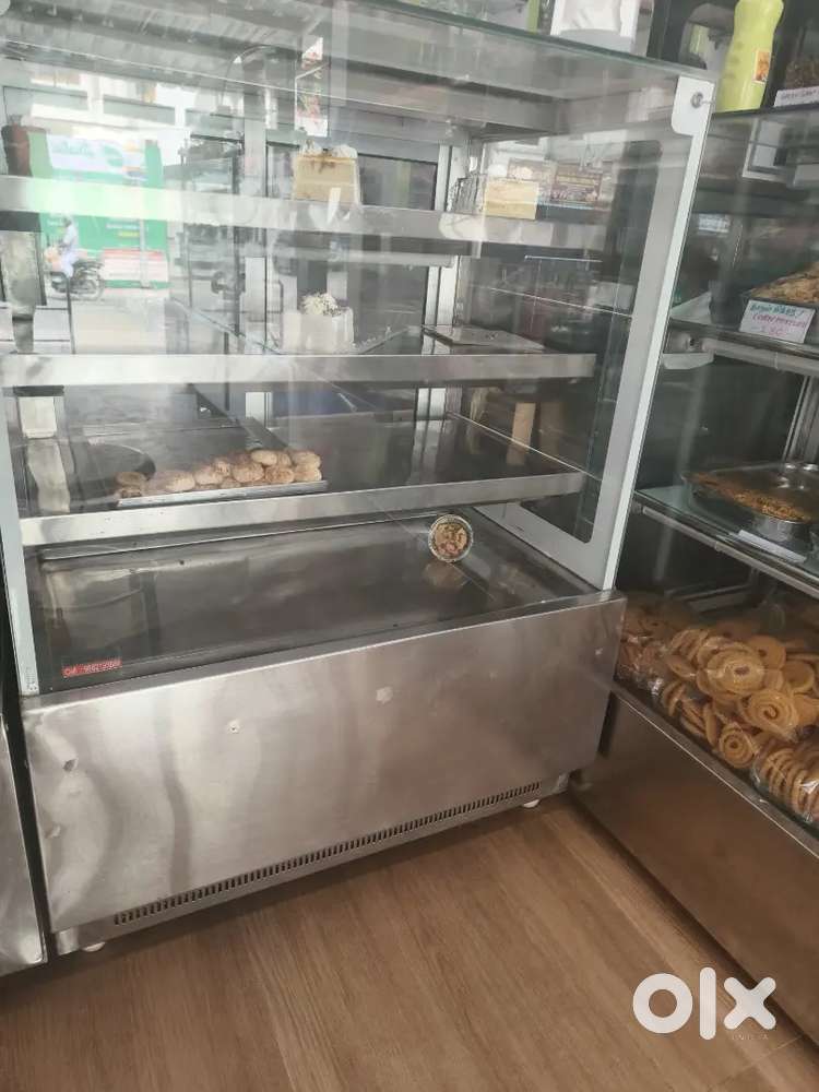 Bakery cooling stall