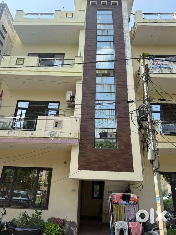 Park facin near by jain mandir or Ram mandir