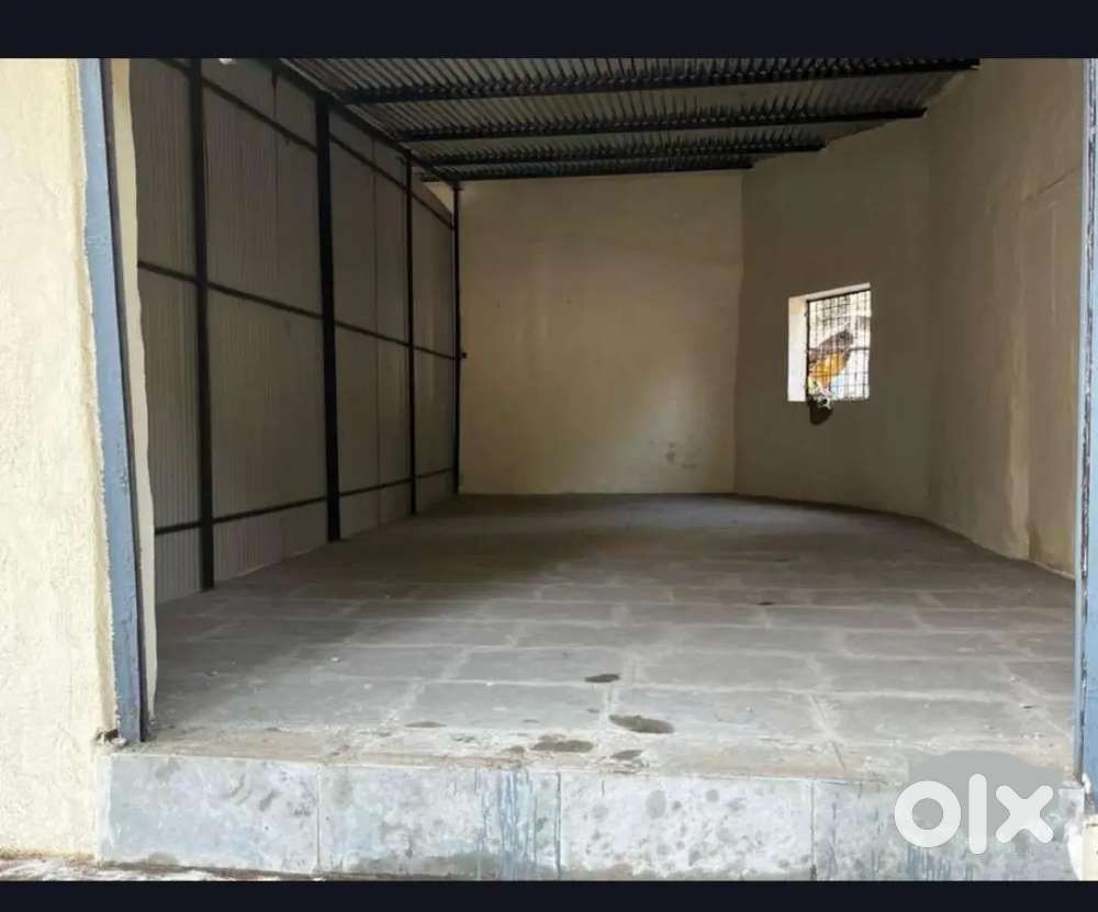 Godown/Warehouse on rent at Prime location near Pune Railway station