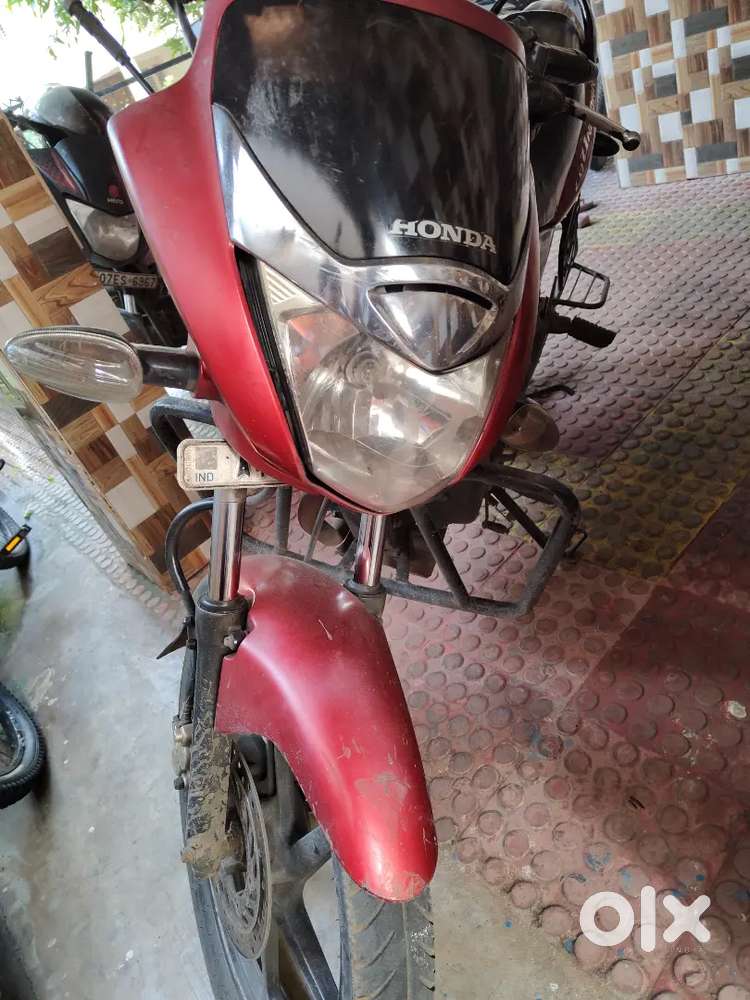 Red color unicorn, 2015 model