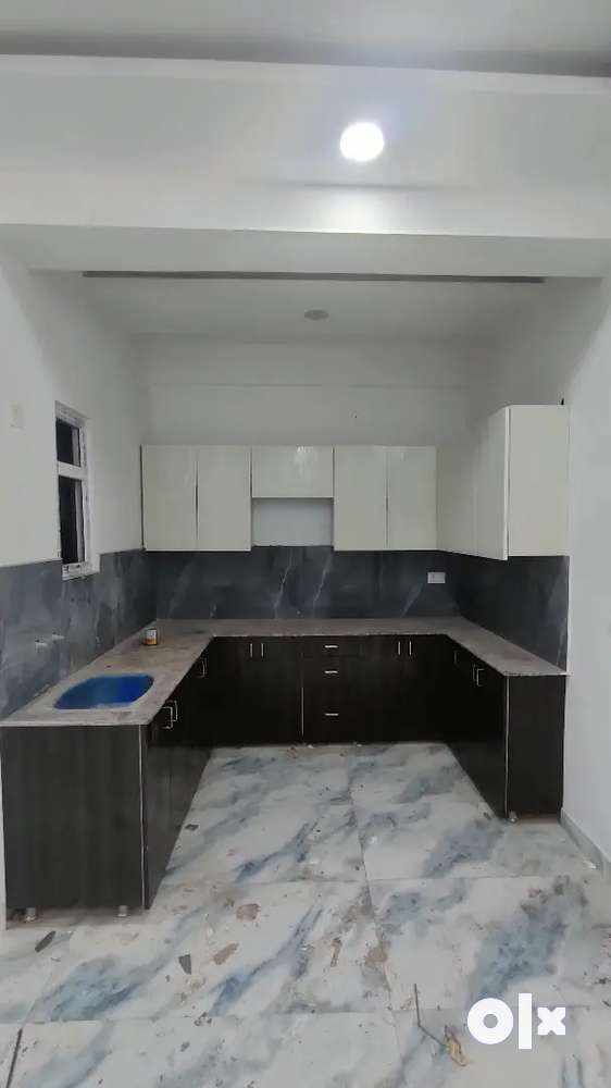 3bhk. Semifurnished. Ready to move with lift. Loan available