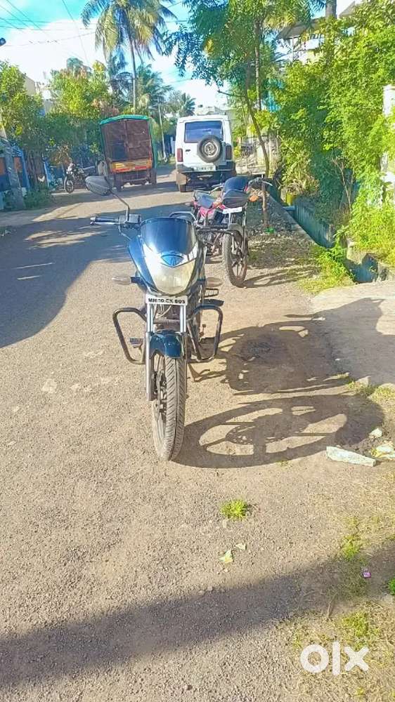 गाडी विकणे आहे विकणे आहे