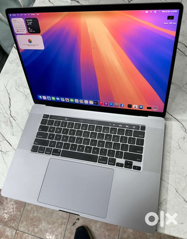 Macbook pro i7, 16gb, 512gb, 4gb graphic