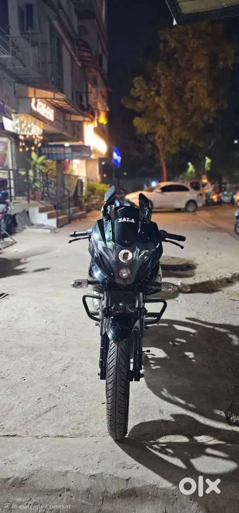 I want to sell me brand New condition bajaj pulsar 220.