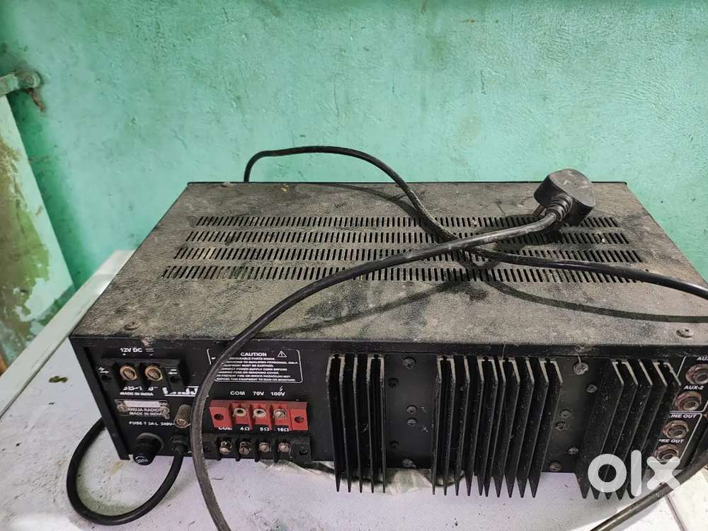 Amplifiers available at good Condition 8000 only
