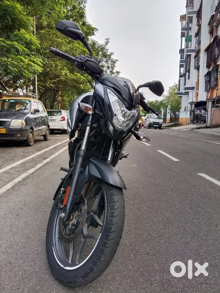 PULSAR NS 125