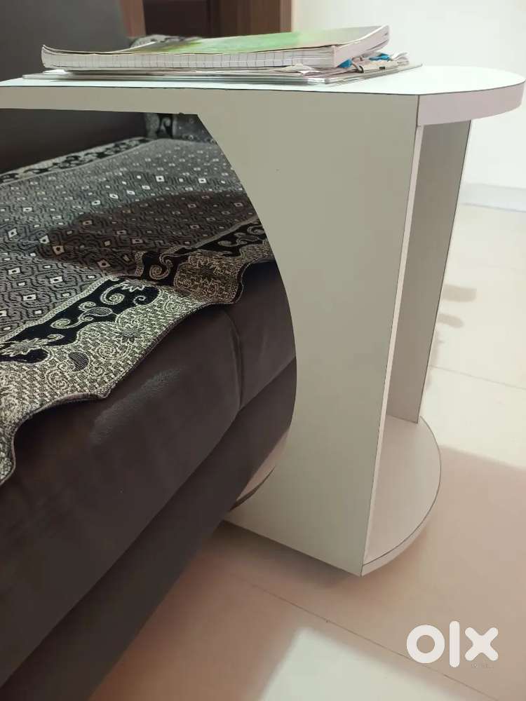 Coffe & multipurpose wooden itallic style table