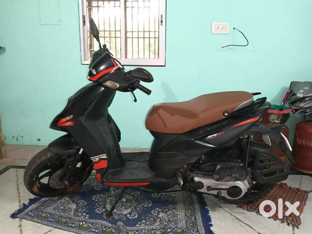 APRILIA SR160