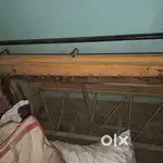Manual sharing machine