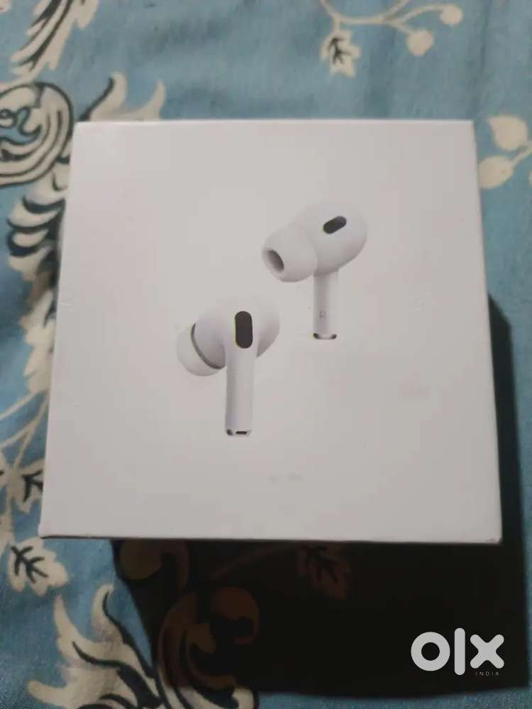 I phone airpods pro wireless charging cash 15 days old