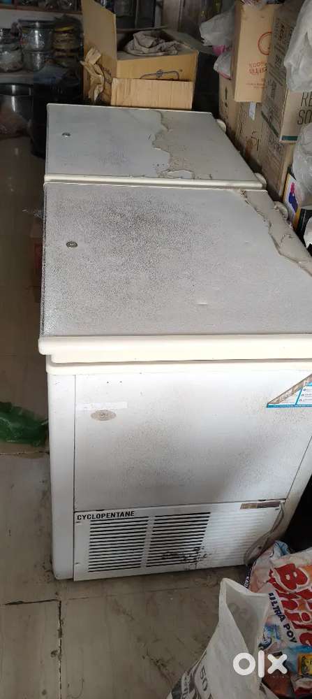 Blue star ice cream & cooling fridge