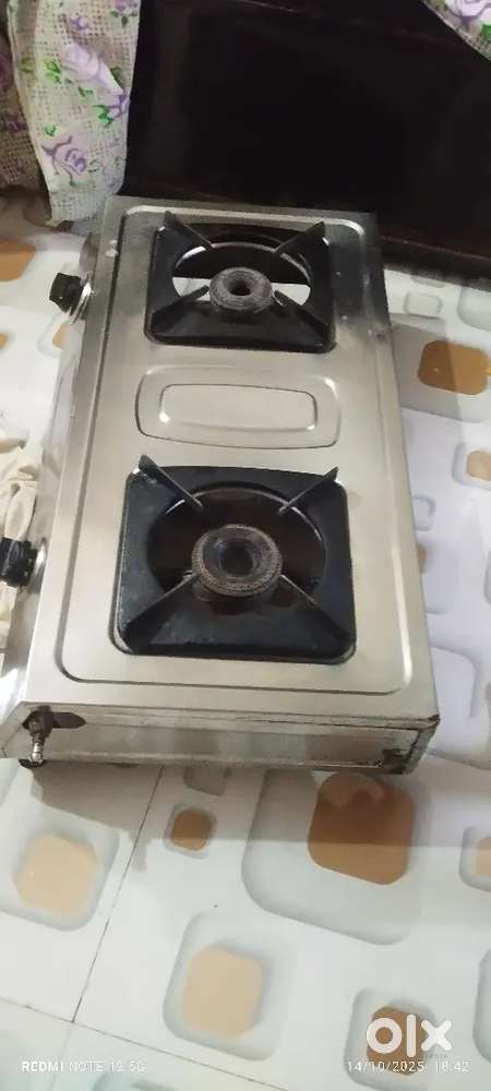 Steel gas stove