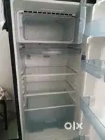 फ्रिज बिकाऊ है