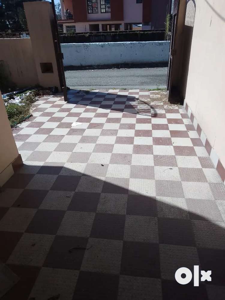 Independent 4 BHK Duplex For Sale @Shastradhara Road.