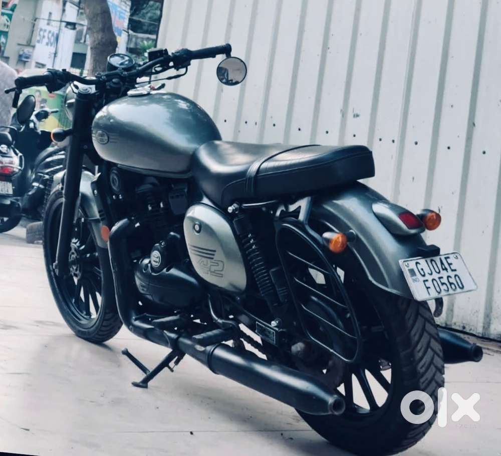 Jawa classic legend 42