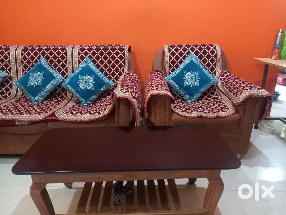 5 seater sofa unattached