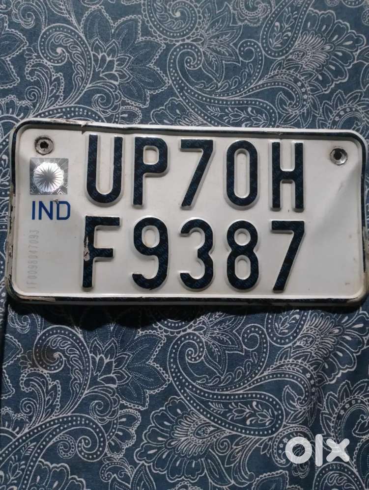 TVs sports 110 Verygoodcondition only 10 month only all peper is clear