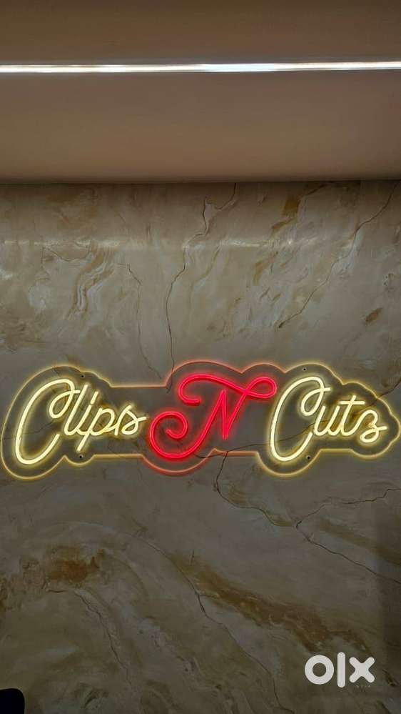 Clips N Cutz Professional Unisex Salon & Spa