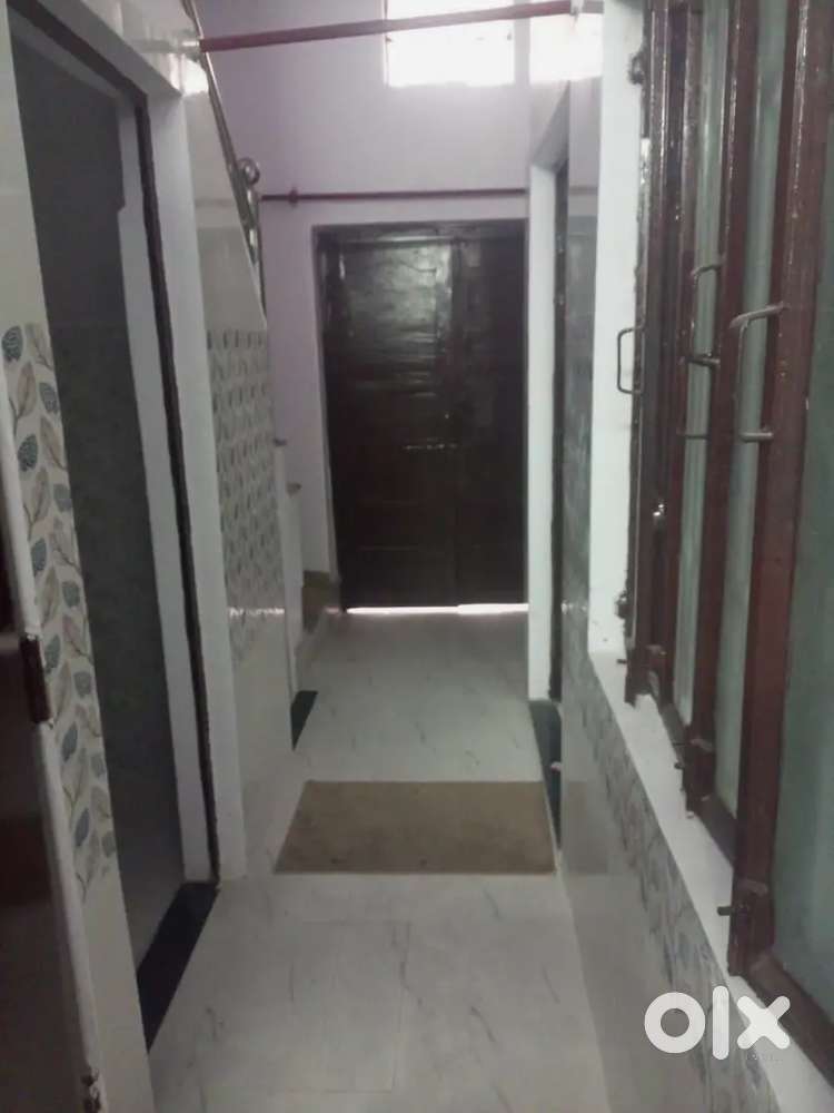 Two rooms set near b block Indira nagar lucknow