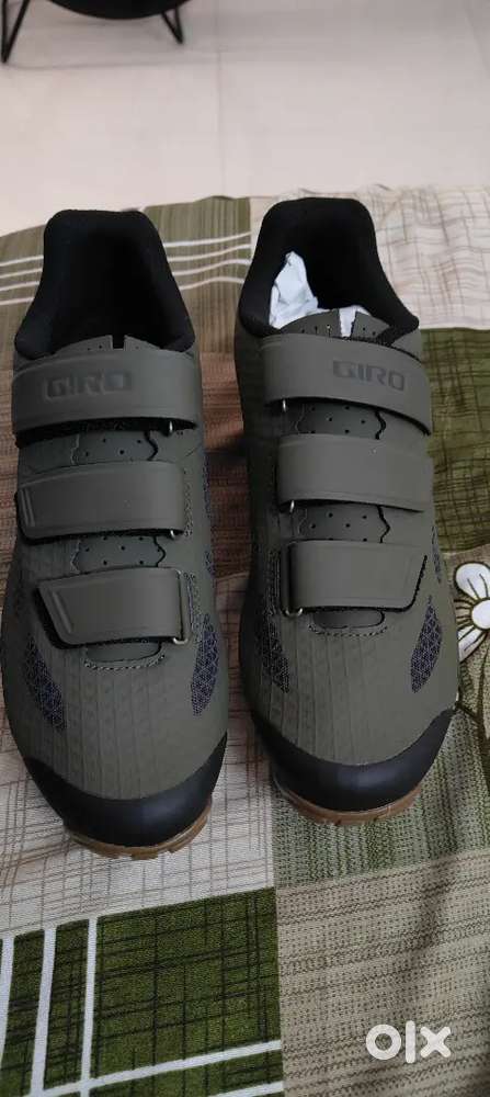 Brand new Giro MTB cycling shoes size 45 bought in USA