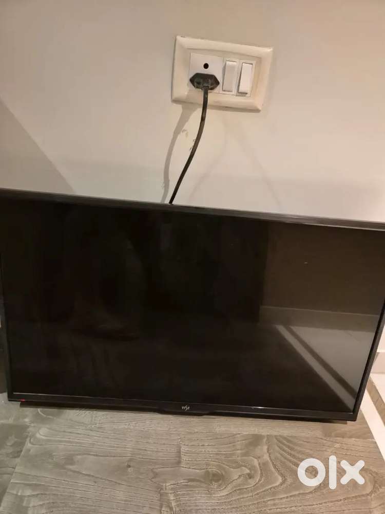 VISE 32” LED TV – Display Issue – Low Price