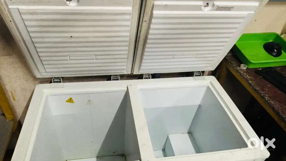 Deep freezer for sale 1 month used brand new