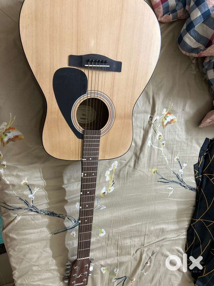 Yamaha F280
