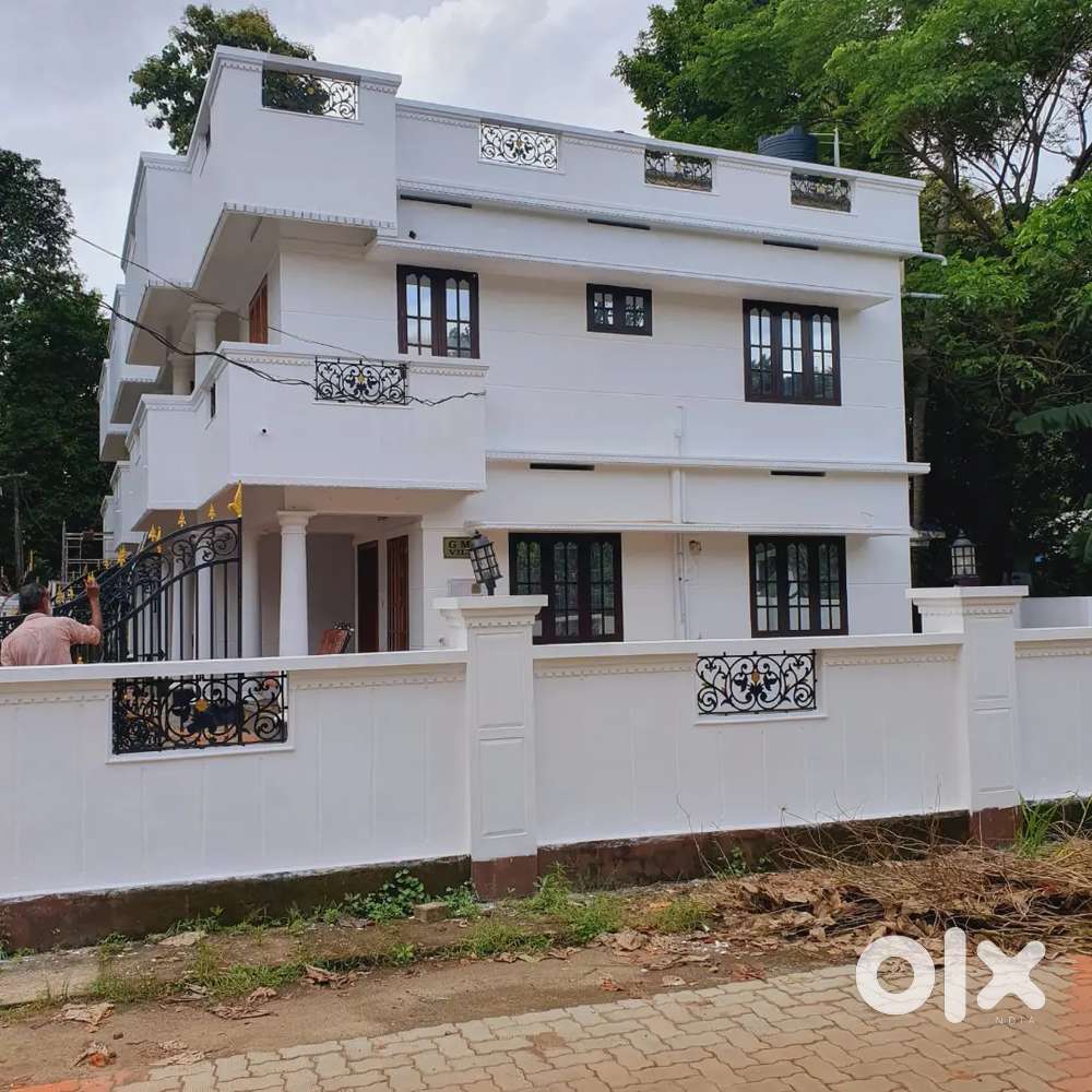 4 bhk house for rent kottayam town