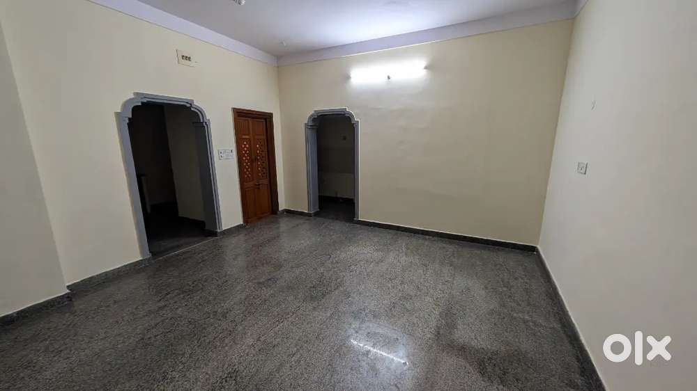 2 BHK Semi furnished house opposite to railway station for rent