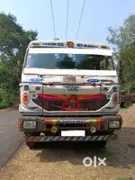 tata tipper signa 4223.tk