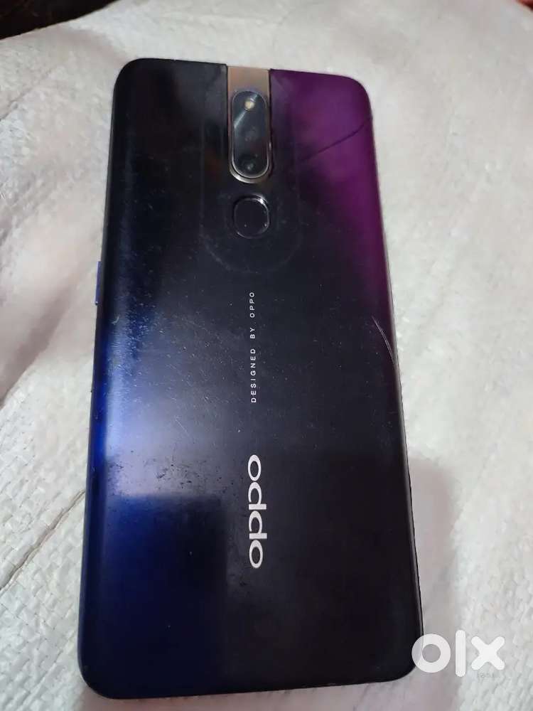 Oppo F11 pro foldar kharab hai tuta nhi hai No bil No box