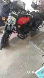Lightly used 500CC bullet with alloy wheels
