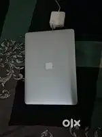 Macbook air2015 4gb ram 128 gb ssd