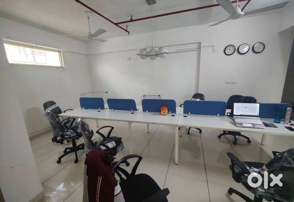 10 Seater Office Workstation with Electrical Fittings, Plug & Play Set