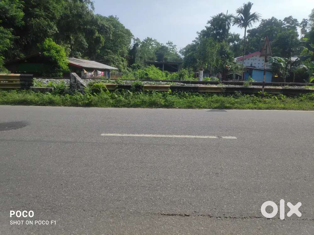 URGENT ROADSIDE LAND SALE
