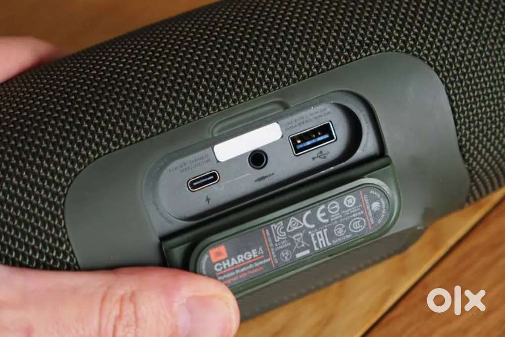 JBL Charge 4 Portable Speaker