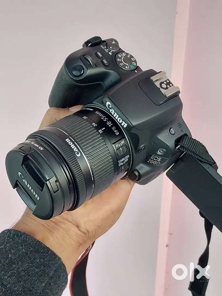 Canon EOS 200 D.. WITH EF-S55-250 IS ST KIT LENCE ( DSLR)