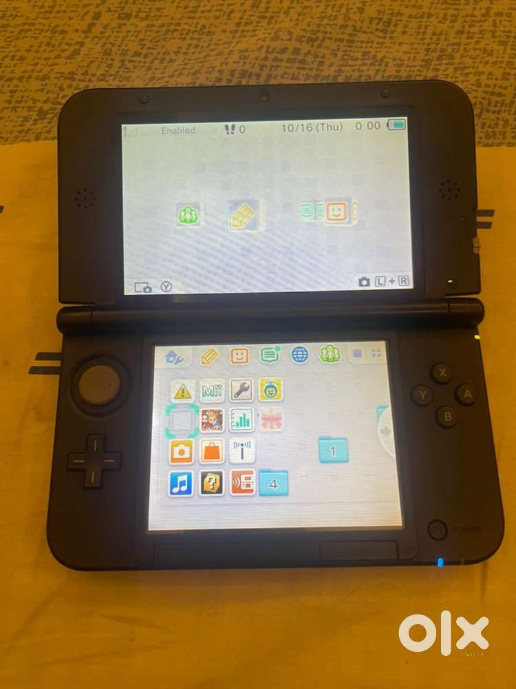 Nintendo 3ds XL with 128gb card