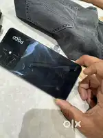 Poco M6 5G 4GB ram 64GB 6 month warrenty left