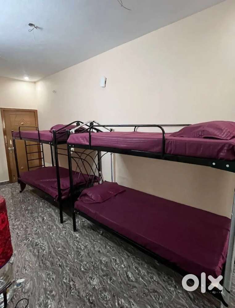 SR Mens Hostel ...  No Advance.3500 only Monthly