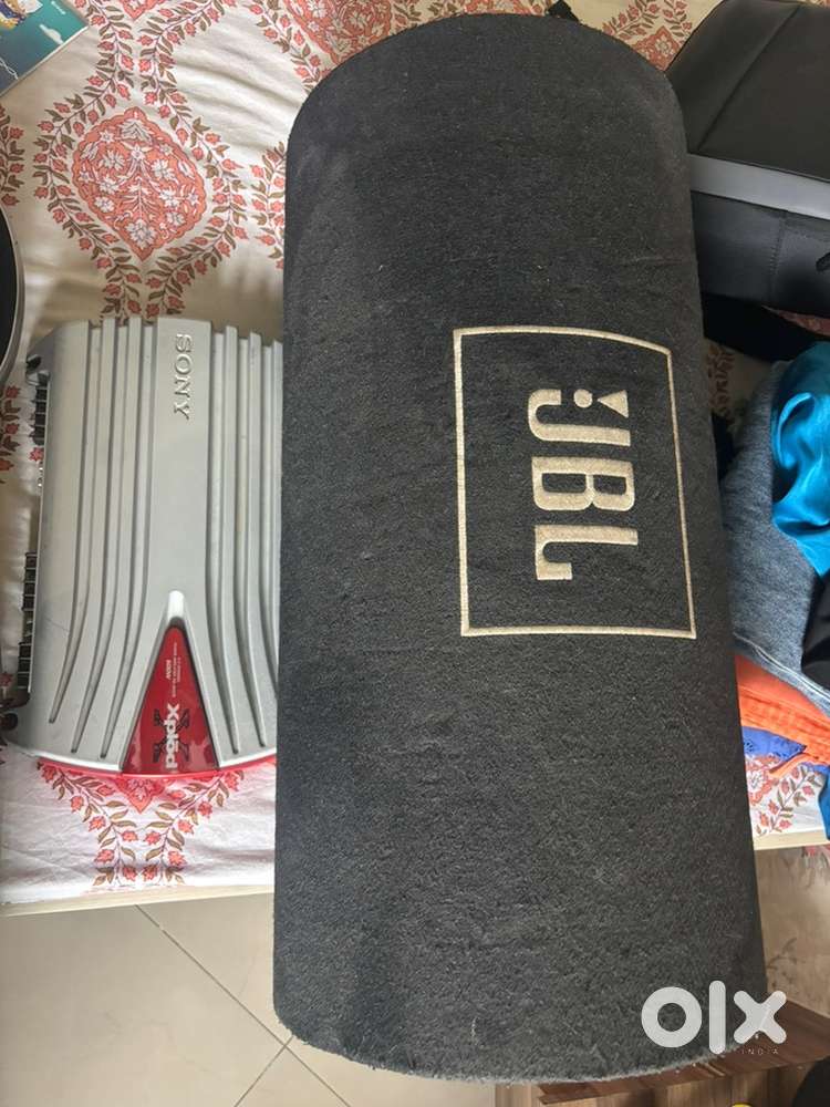 Sony Xplod 4 channel amplifier with JBL woofer 1000W