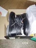 Safety shoe