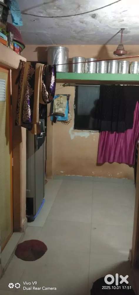 Hall kichan bechana he 7,50,000